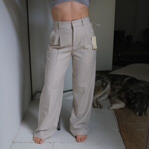 Aritzia effortless pant